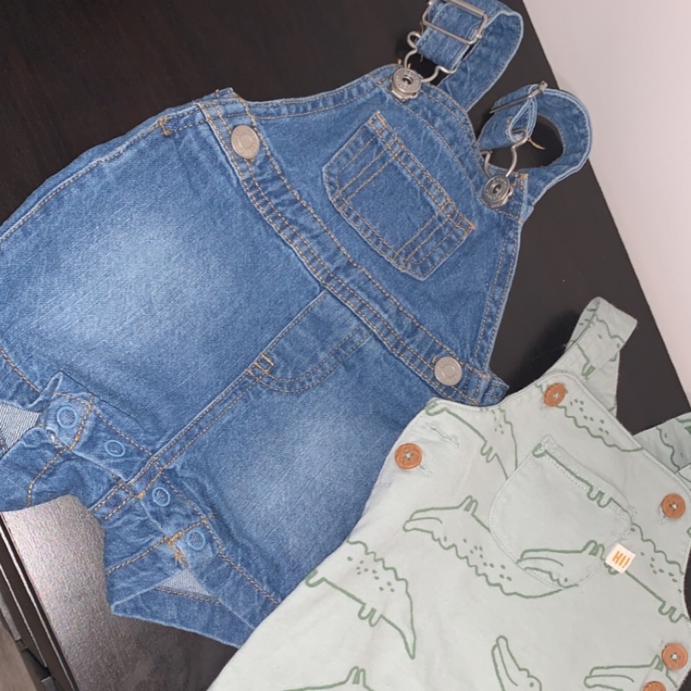 (3-6 months) baby boy overalls(2|$15)